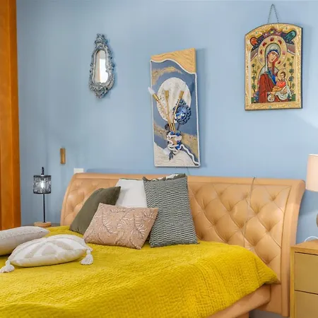 Lucilla Home - Apt Con Wifi Nel Cuore Di Udine Exterior photo